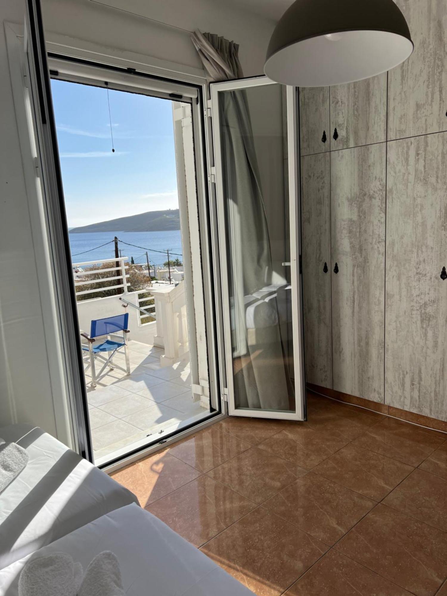 Nikos Studios Livadia  Exterior photo