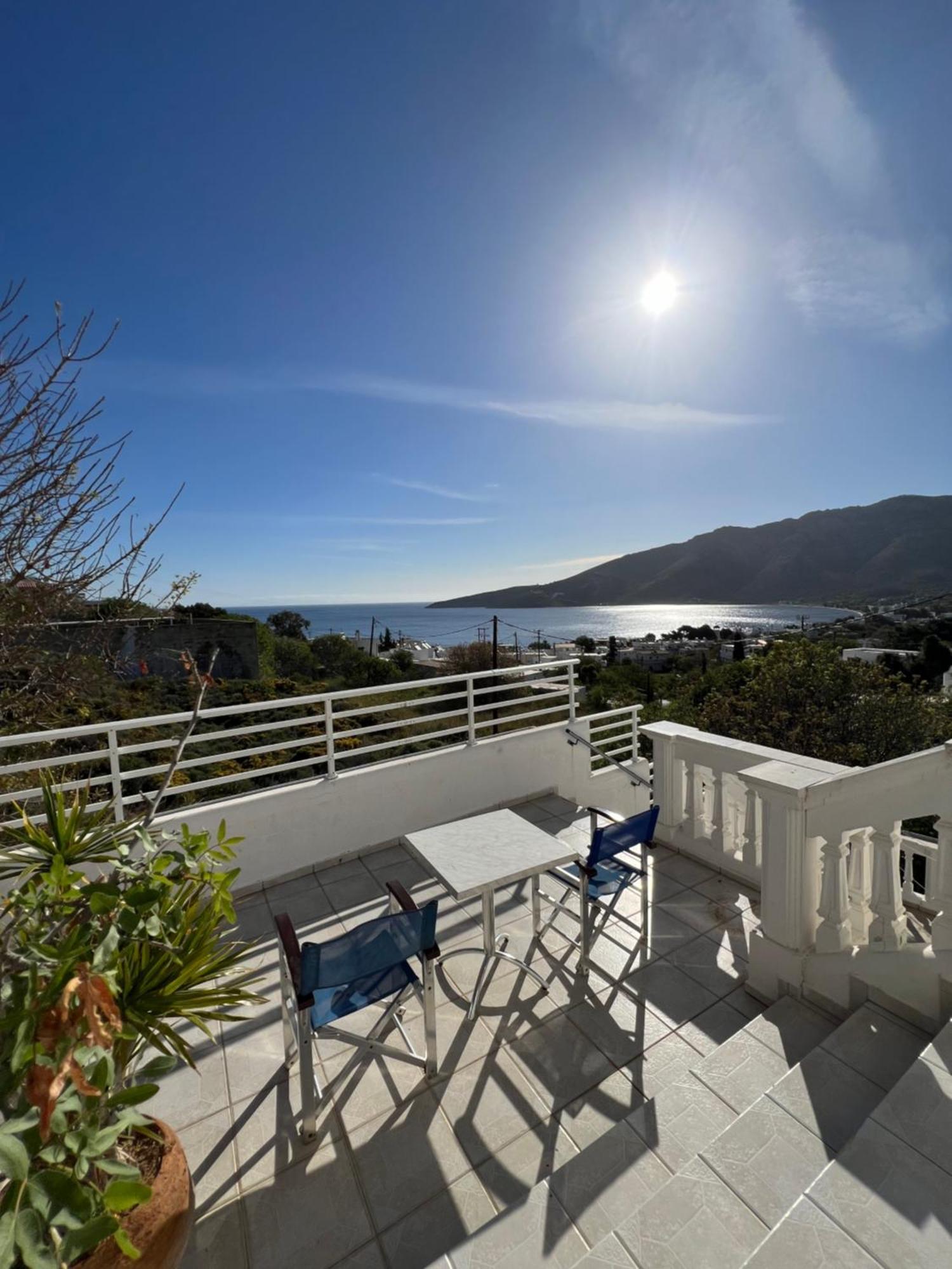 Nikos Studios Livadia  Exterior photo