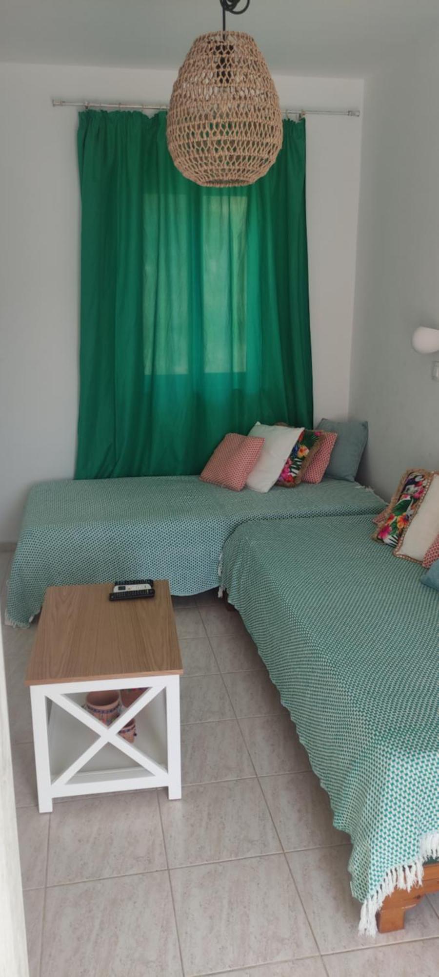 Nikos Studios Livadia  Room photo