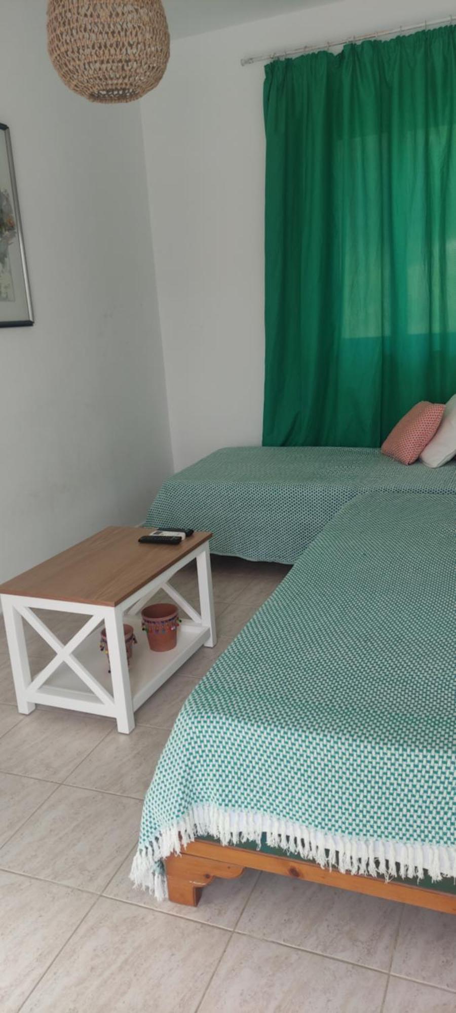 Nikos Studios Livadia  Room photo