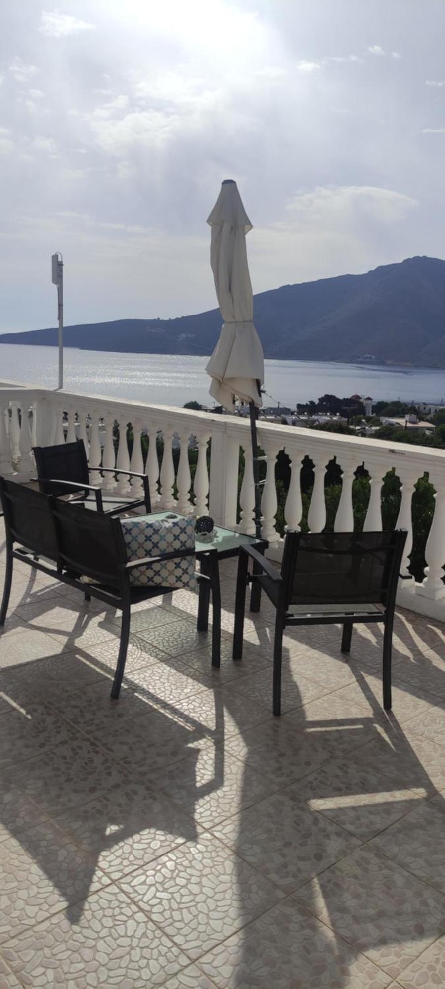 Nikos Studios Livadia  Room photo