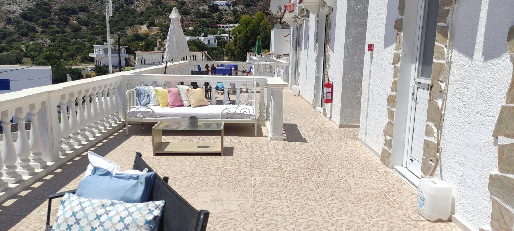 Nikos Studios Livadia  Room photo